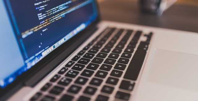 5 advanced use cases of AI website builders