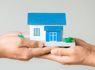 10-step checklist for writing a 2023 real estate business plan