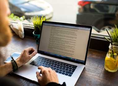 Why service businesses should invest in content marketing in 2023