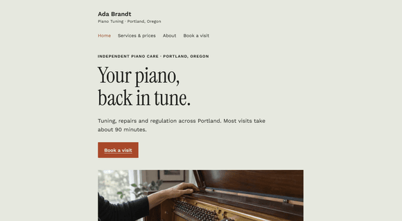 Simple website template homepage